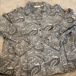 ‼️ CLOSET IS CLOSING Black and Grey Button Down